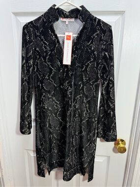 Jude Connally Black and Silver Snake-Print Top